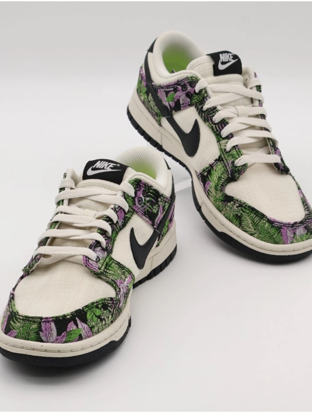 Nike Dunk Low Top Nature Floral Tapestry Sneakers FN7105 030 Women’s Size 8.5
